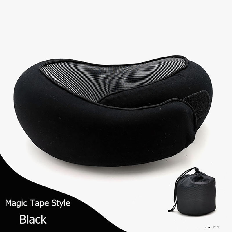 Almohada de viaje para el cuello de espuma viscoelástica TRVL+